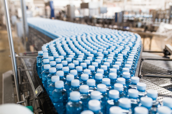 Como hacer una maceta con botellas primeros pasos